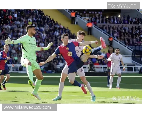 全球足球巨星风采各异各国明星人物的精彩瞬间与成就回顾